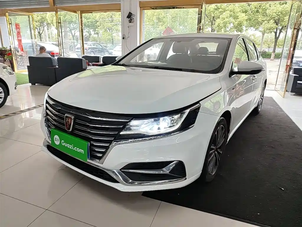 Roewe i6 2020 2020 PLUS 1.6L CVT 4G Connected Glory Flagship Edition