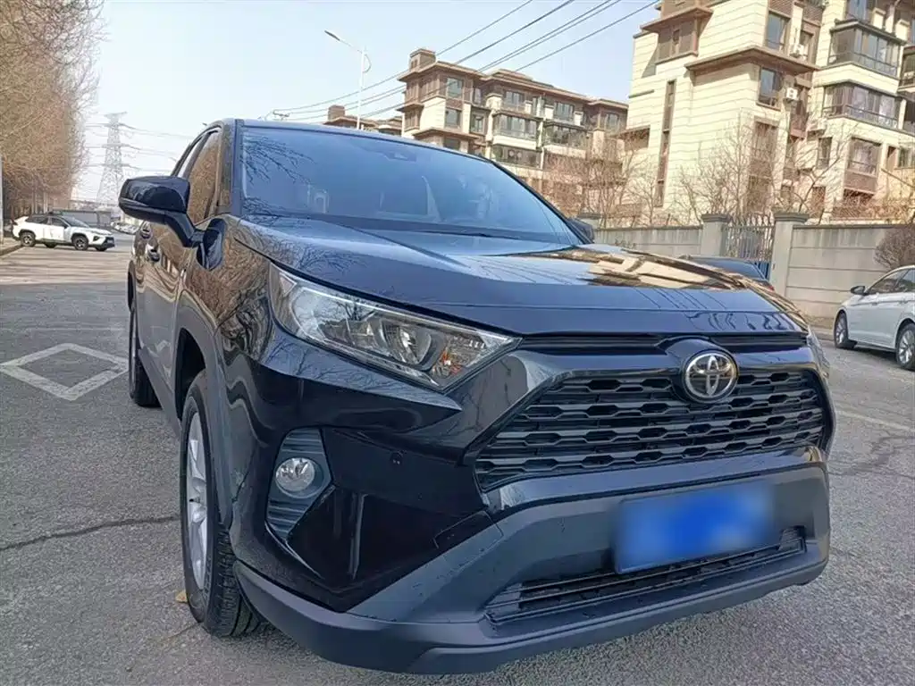 Toyota RAV4 Rongfang 2022 2.0L CVT 2WD Urban Edition фото 6