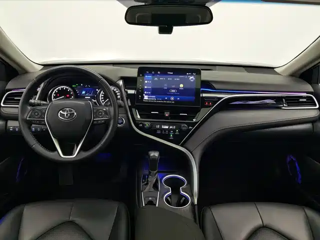 Toyota Camry 2023 2.0G Luxury Edition — фото 5