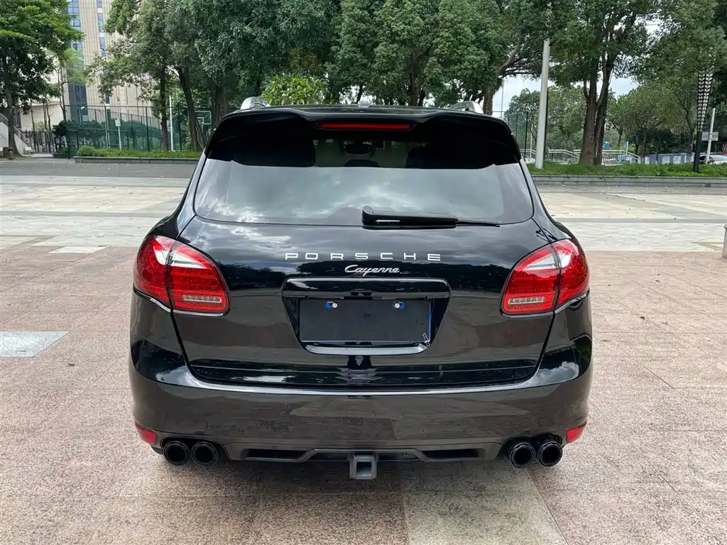 Porsche Cayenne фото 6