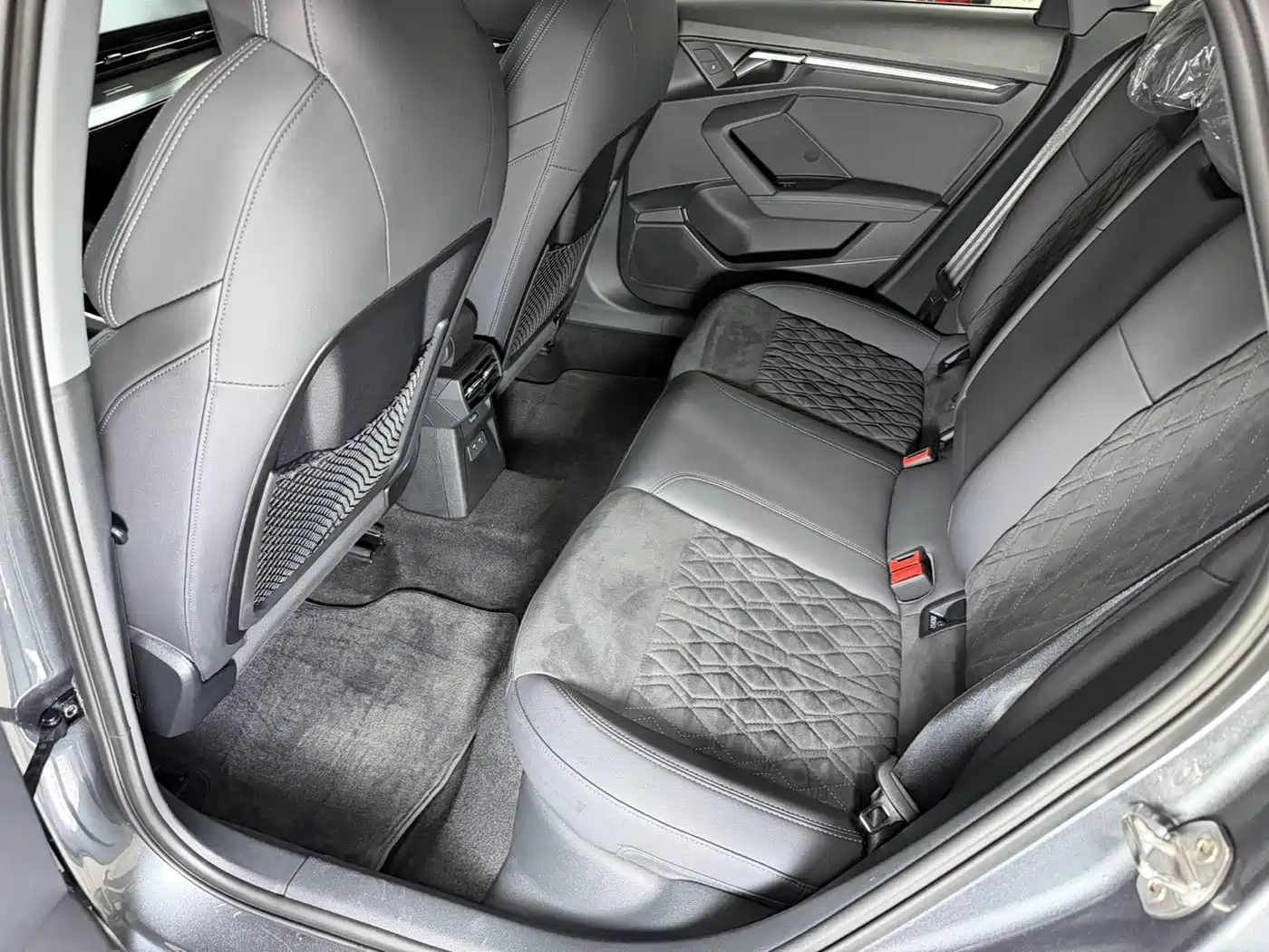 Audi A3 2023 A3L Limousine 35 TFSI Luxury Sport фото 12