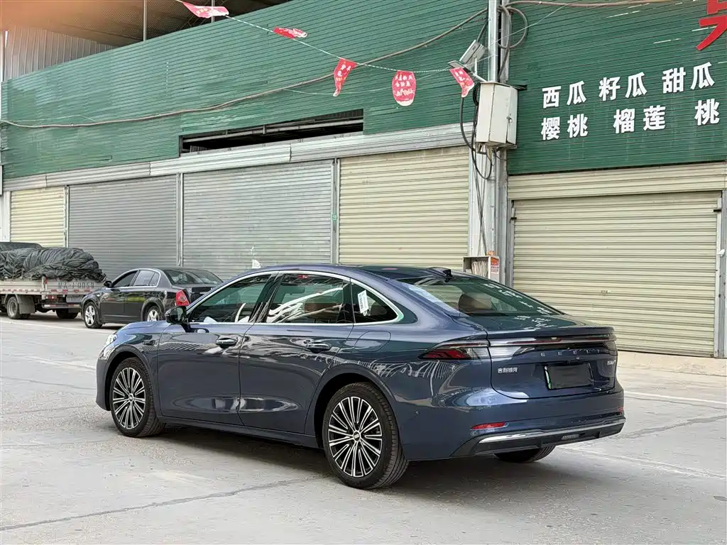 Geely Galaxy Galaxy A7 2025 EM-i фото 6
