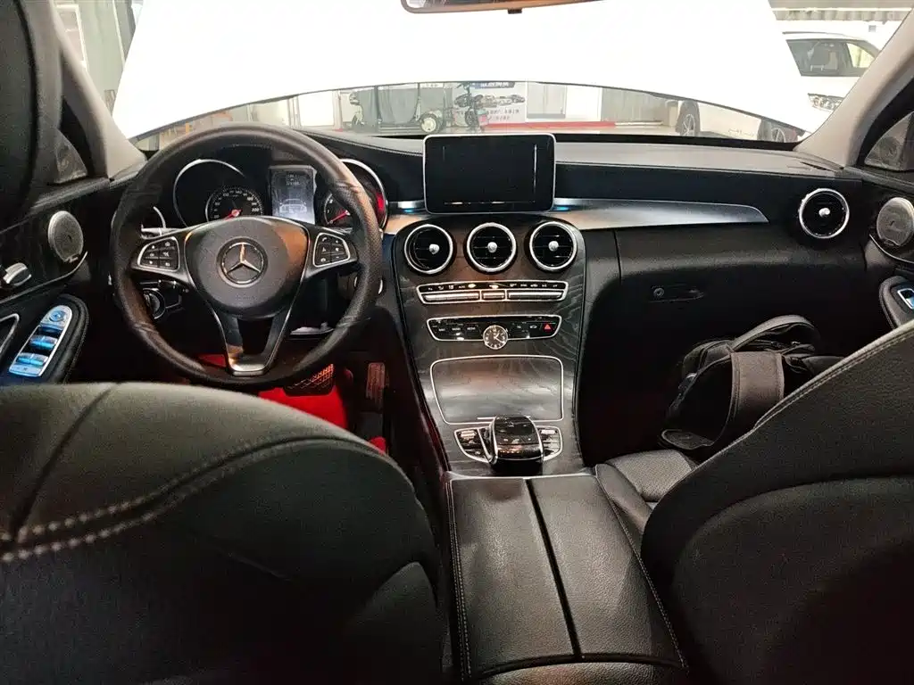 Mercedes-Benz C-Class 2017 Facelift C 180 L Fashion Sport Edition фото 10