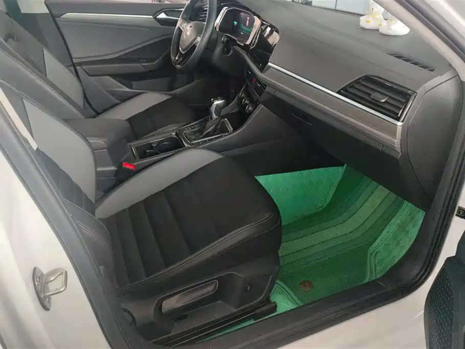 Volkswagen Sagitar 2021 280TSI DSG Surpassing Edition фото 8