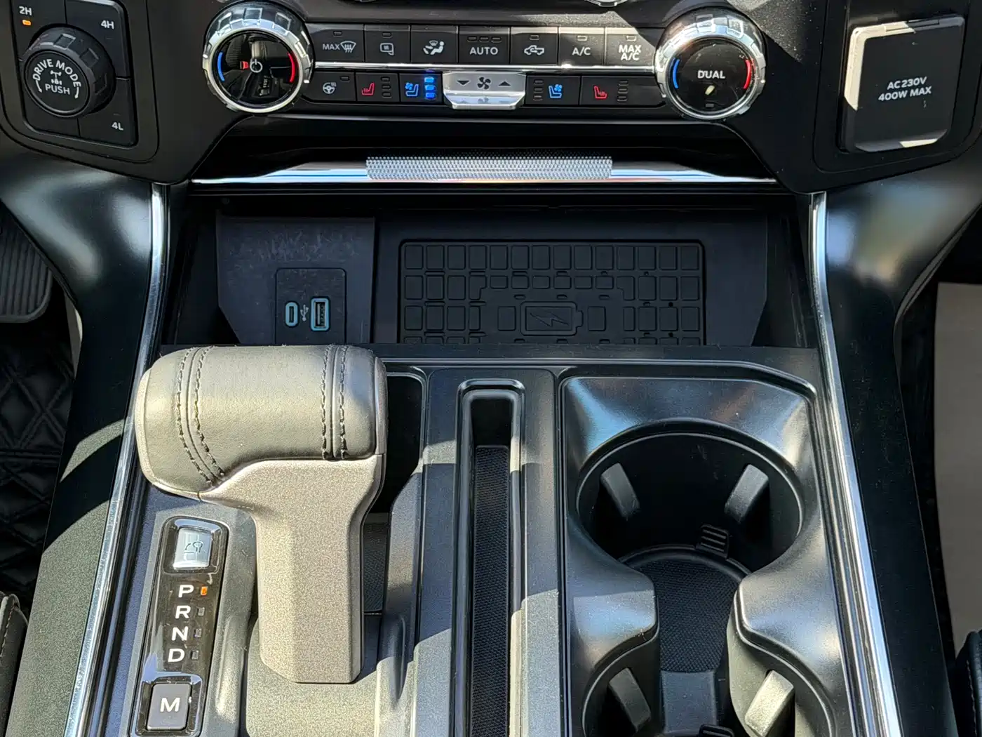 FORD F-150 RAPTOR