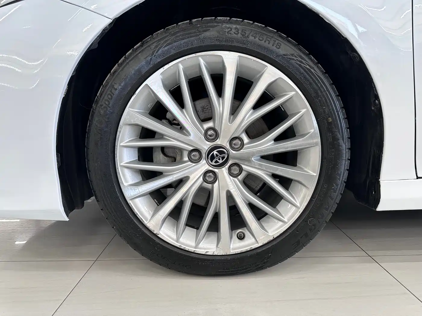 Toyota Camry 2018 2.5G Luxury Edition фото 8