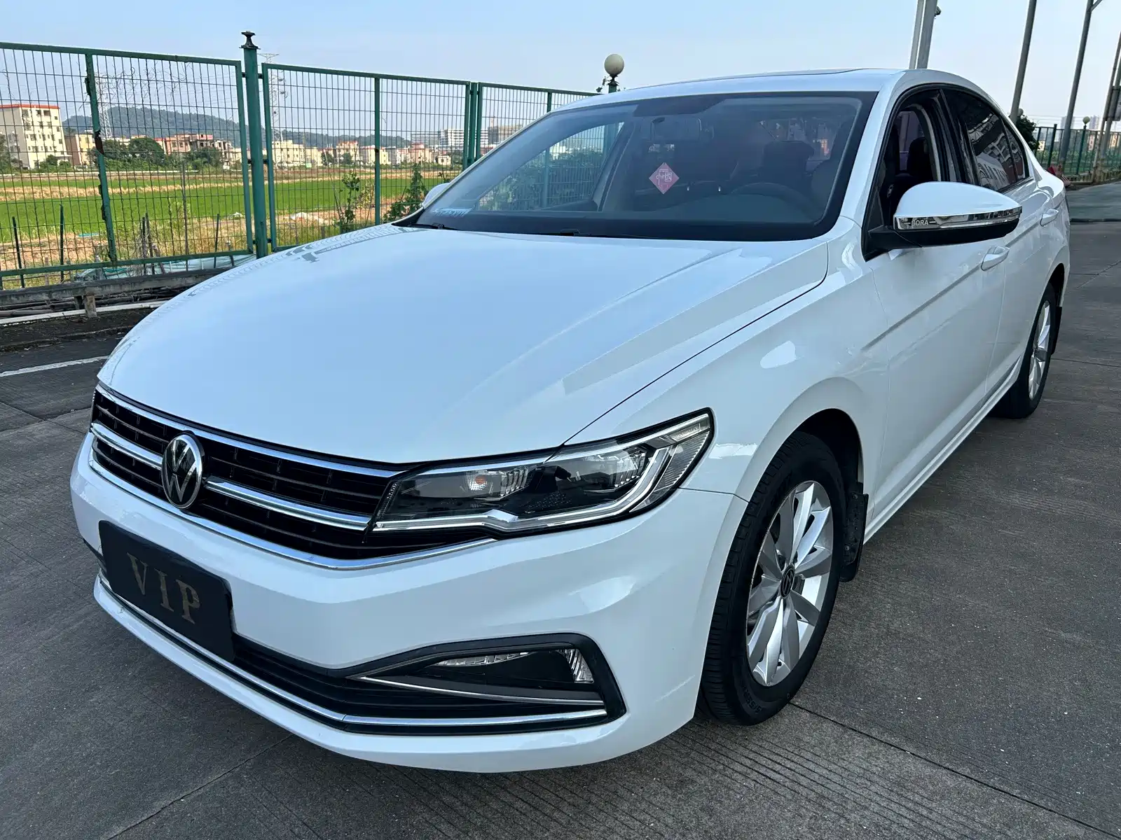 Фото 1 - Volkswagen Bora