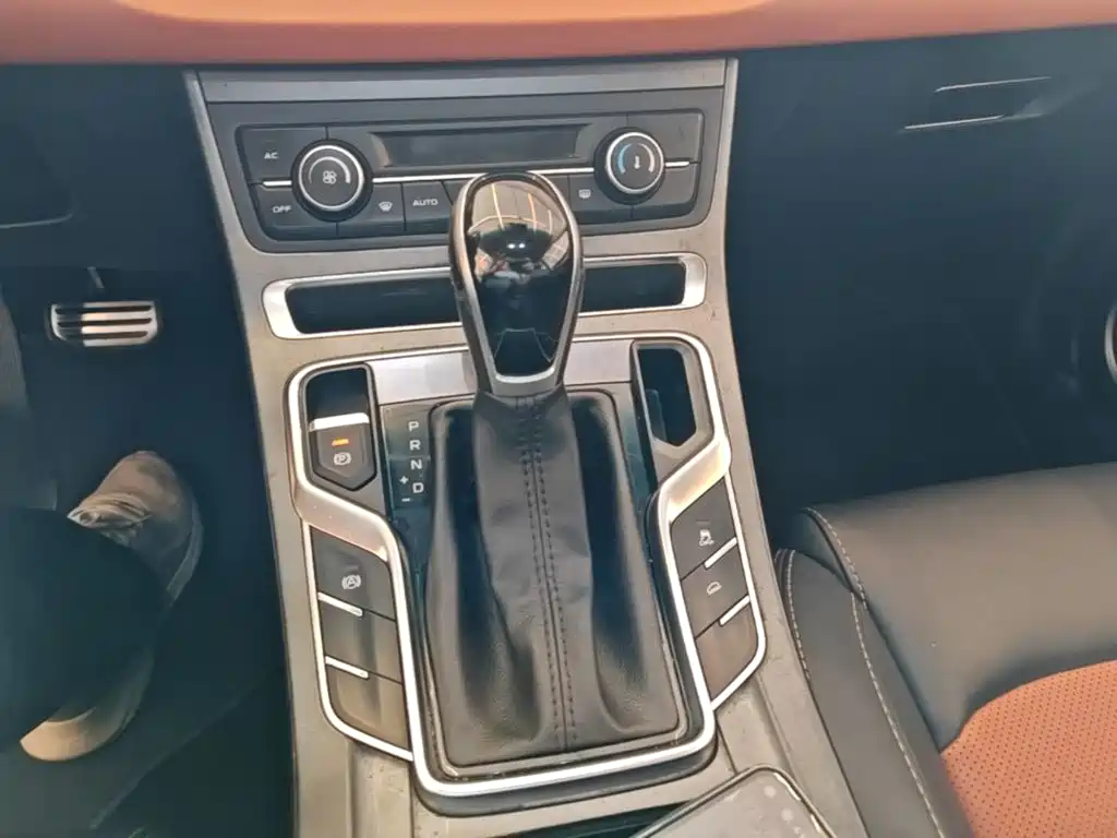 Geely Vision S1 2018 2018 Model 1.5L CVT Enjoy