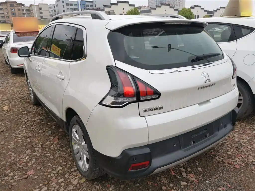 Peugeot 3008 2016 2.0L Automatic Classic Edition фото 23