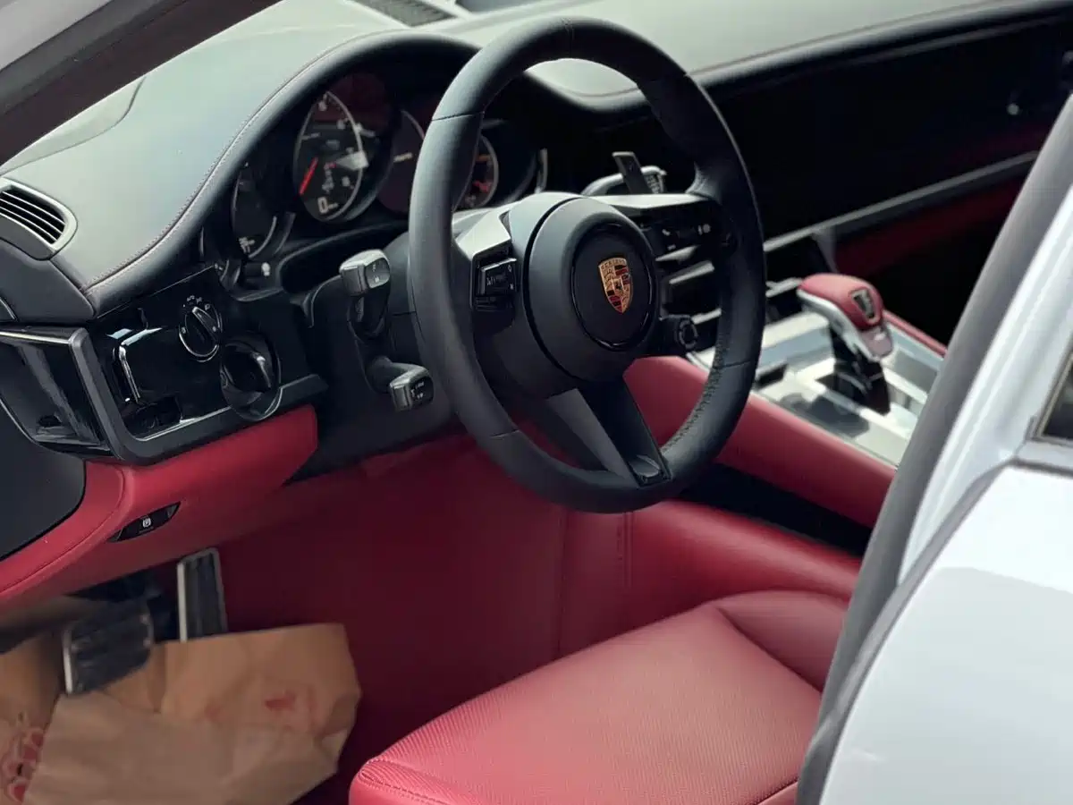 Porsche Panamera 2010 Panamera 4 3.6L фото 7