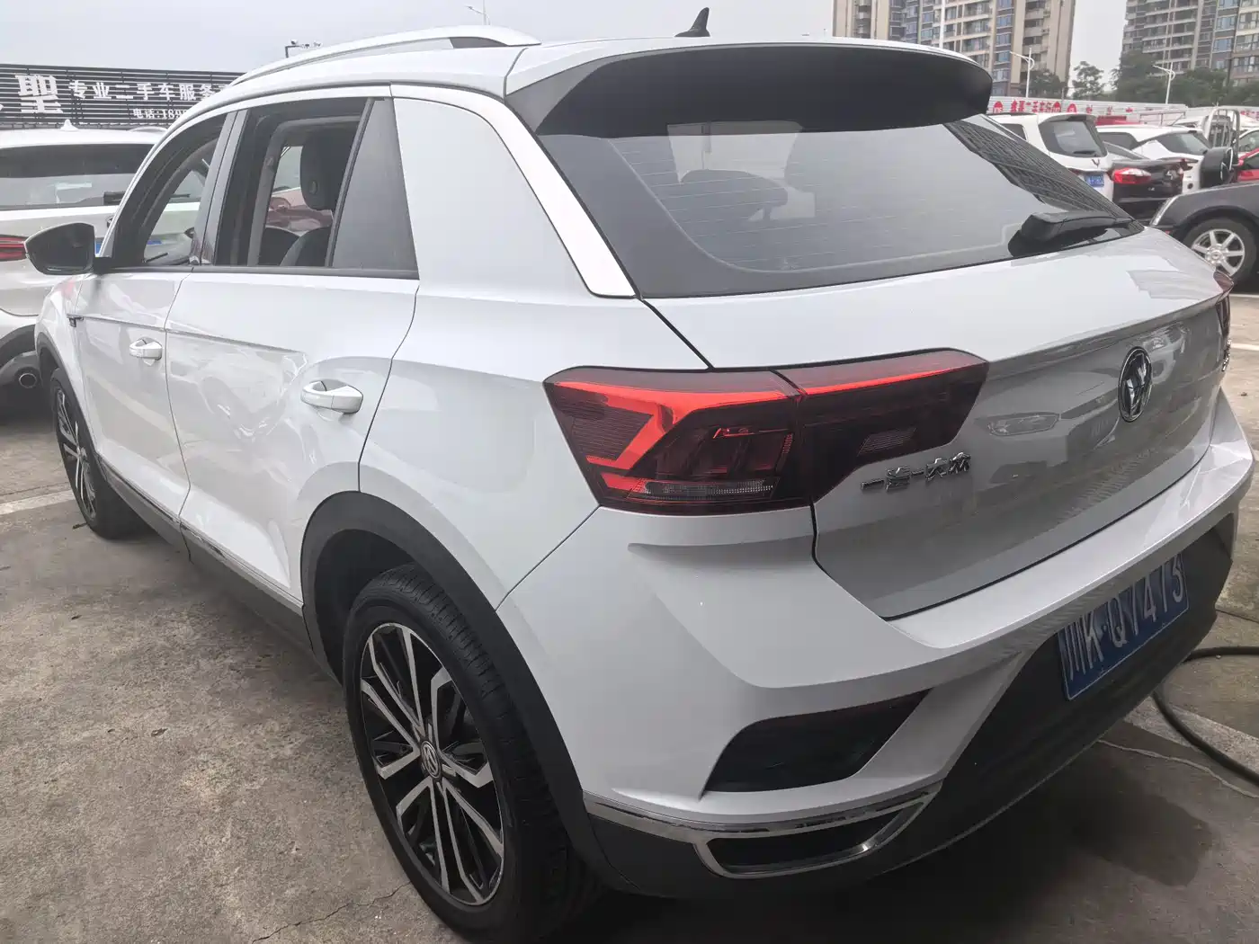 Photo 7 - Volkswagen T-ROC