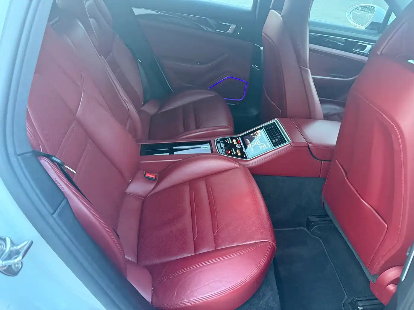 Porsche Panamera 2017 Panamera 3.0T фото 14