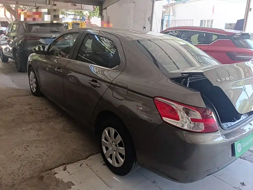 Photo 5 - Peugeot 301