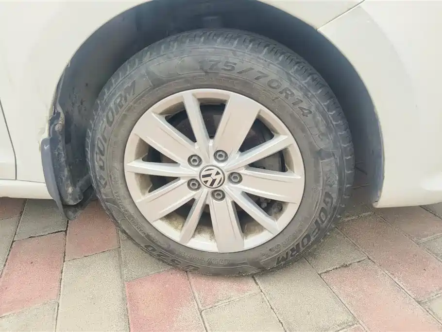 Volkswagen Santana 2016 1.6L Manual Trend Edition фото 6
