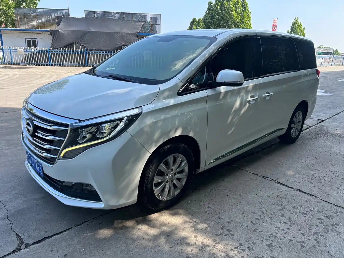GAC Trumpchi Trumpchi M8 2018 320T Luxury Edition