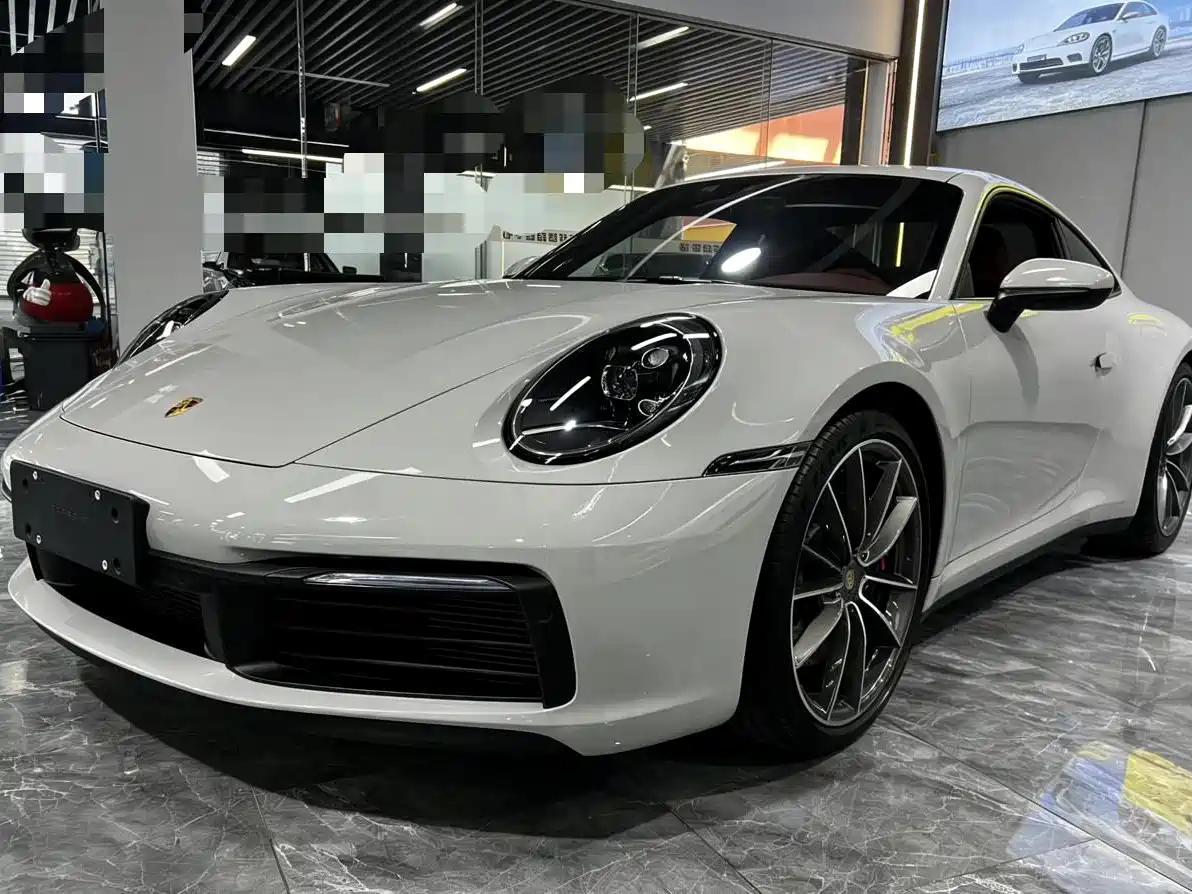 Porsche 911 2023 Carrera 3.0T