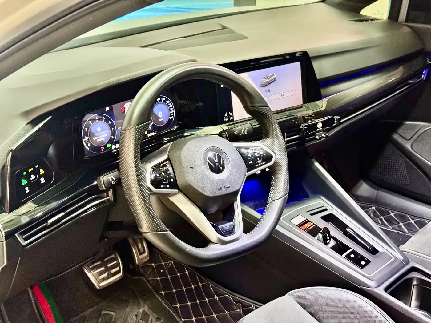 Volkswagen Golf 2021 280TSI DSG R-Line фото 4