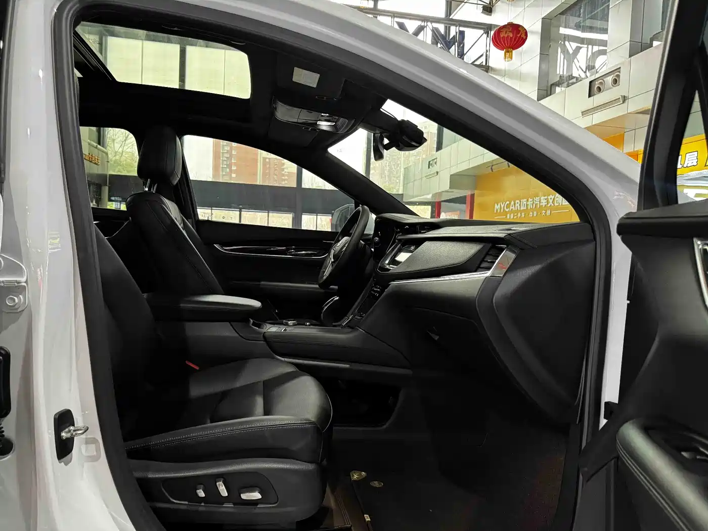 CADILLAC XT5