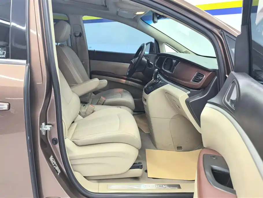 Buick GL8 2018 28T Premium Model China VI фото 8