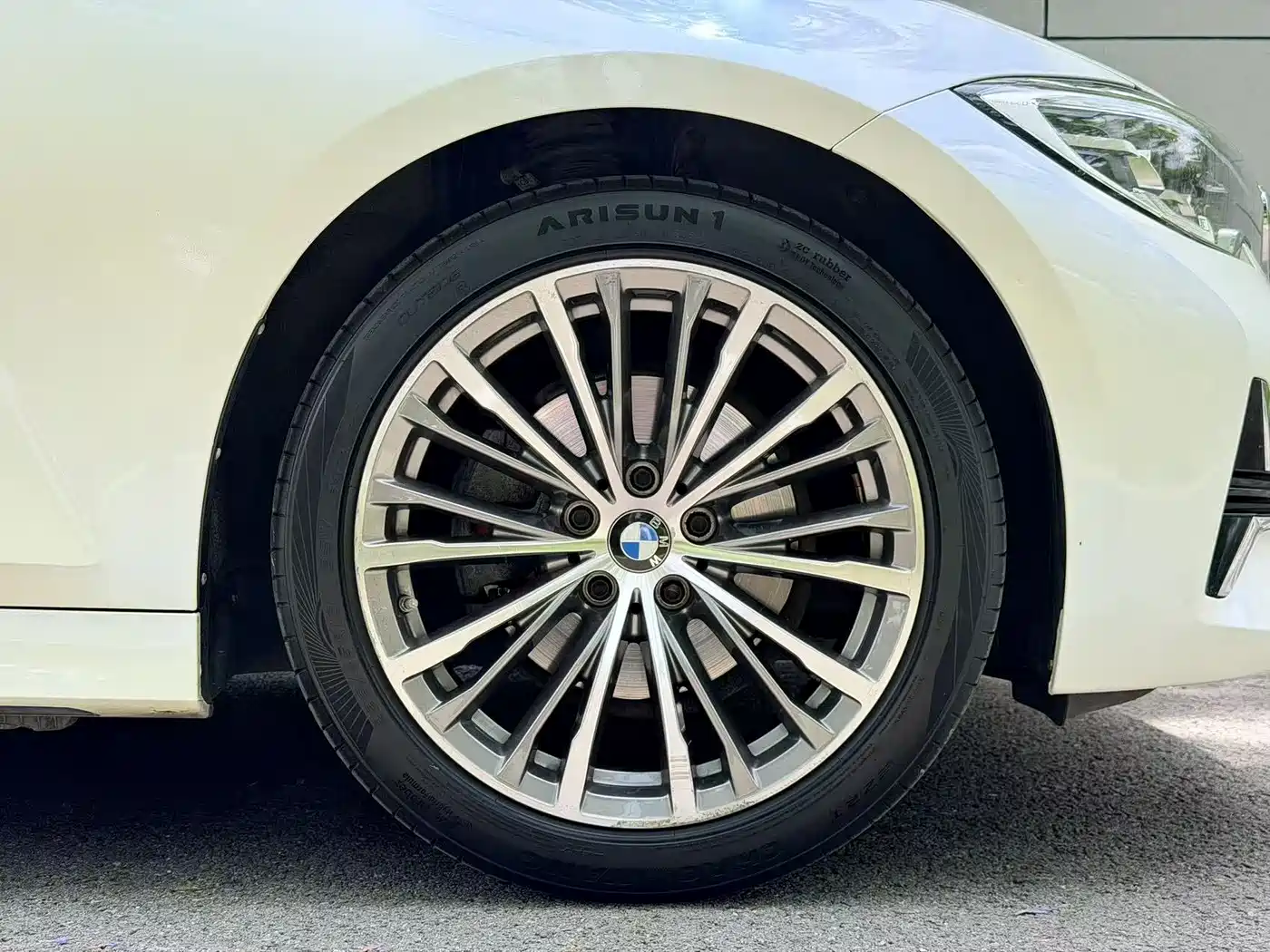 BMW 3 Series 2020 325Li Launch Edition фото 34