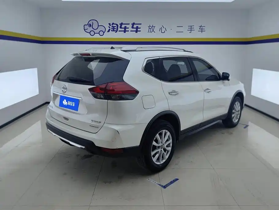 NISSAN QIJUN