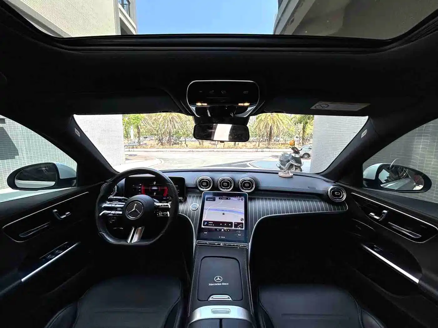 Mercedes-Benz C-Class 2023 C 260 L Sport фото 4