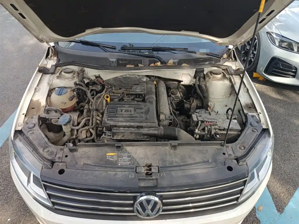 Volkswagen Lavida Tour 2015 230TSI DSG Comfort Edition фото 11