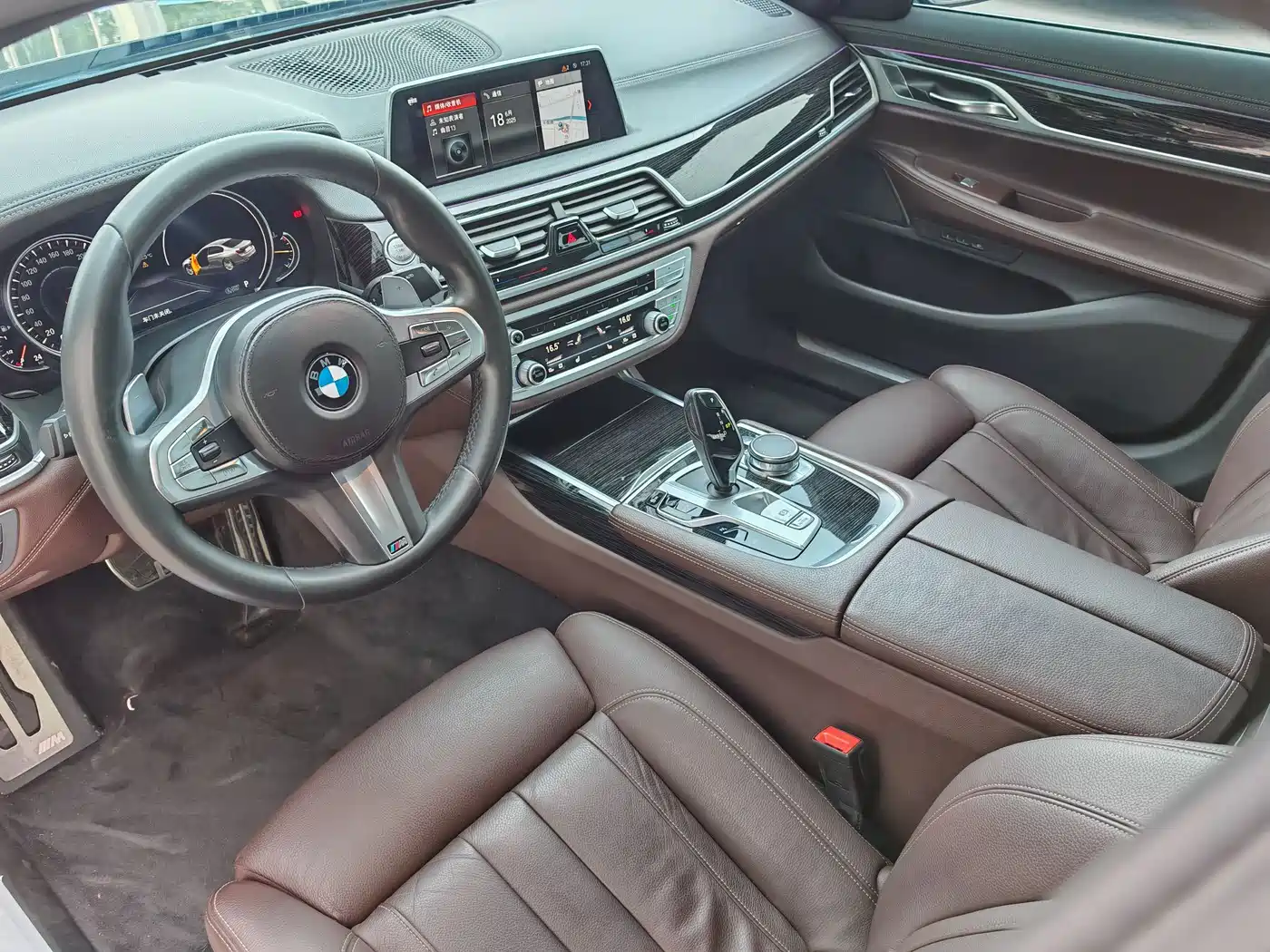 BMW 7 Series 2018 730Li Leading Type M Sport Package фото 12