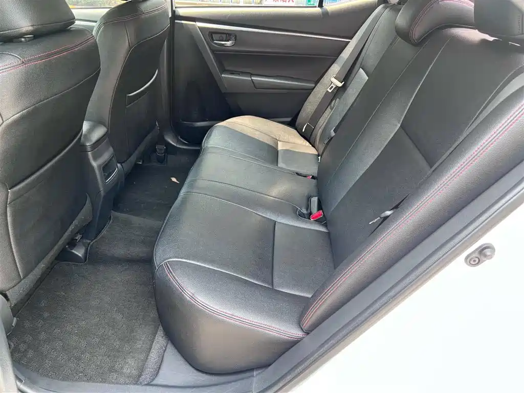 Toyota Corolla 2018 1.2T S-CVT GL Smart Edition фото 6