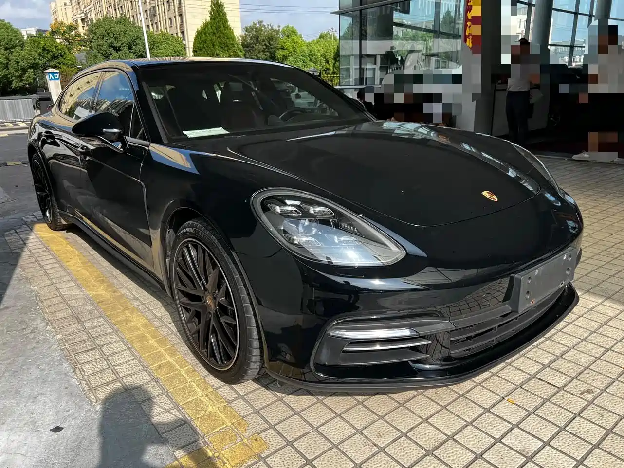 Porsche Panamera 2017 Panamera 4 Executive Long Wheelbase 3.0T фото 3