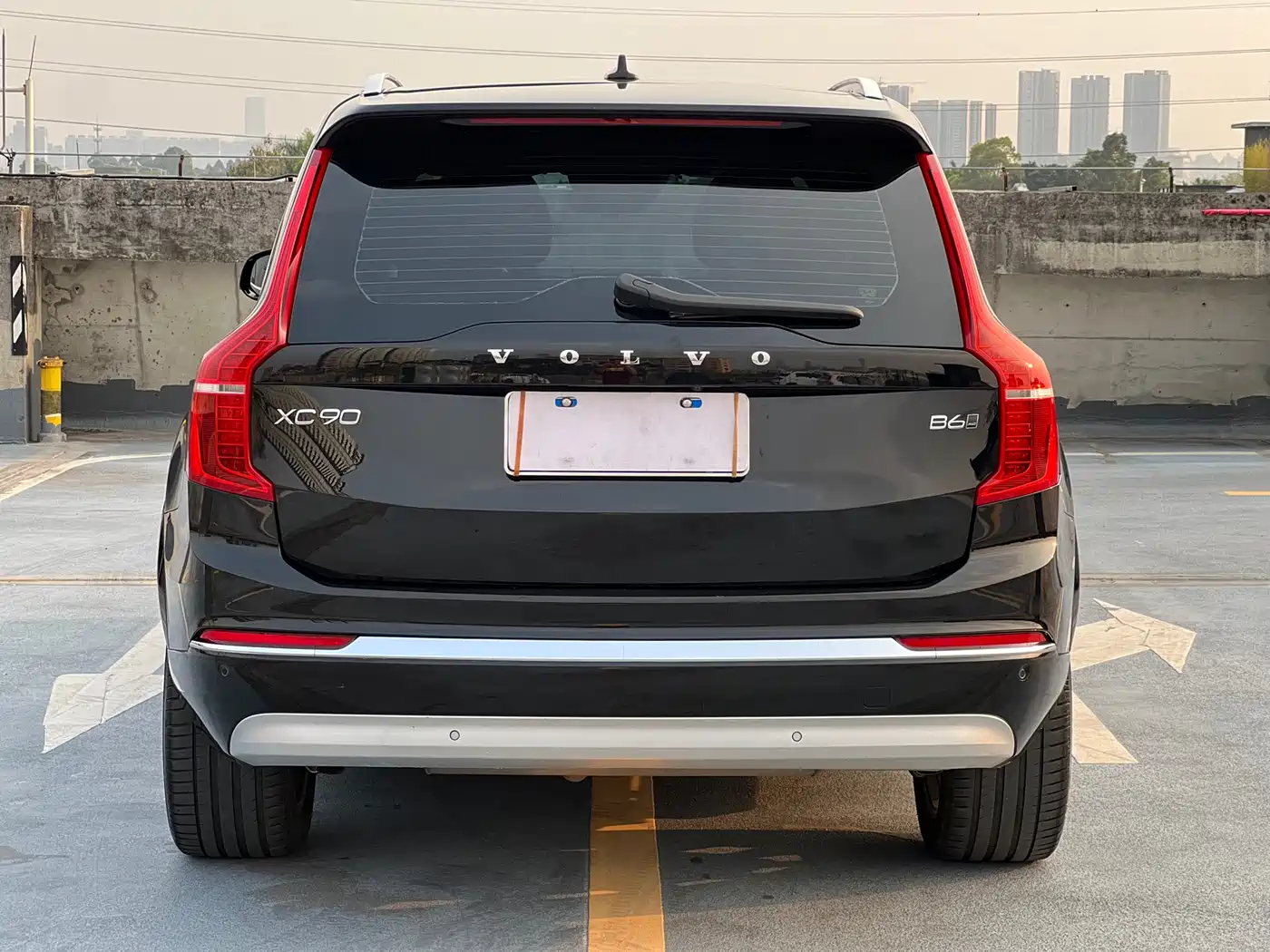 VOLVO XC90