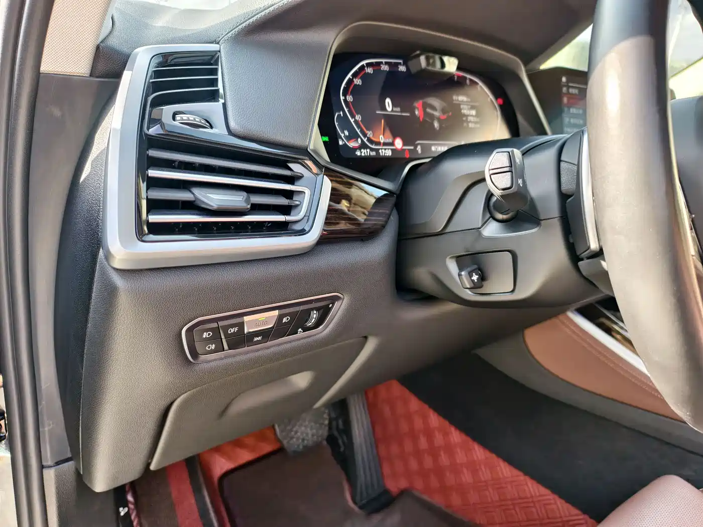BMW X5 (Import) 2021 xDrive40i Exclusive M Sport Package фото 12