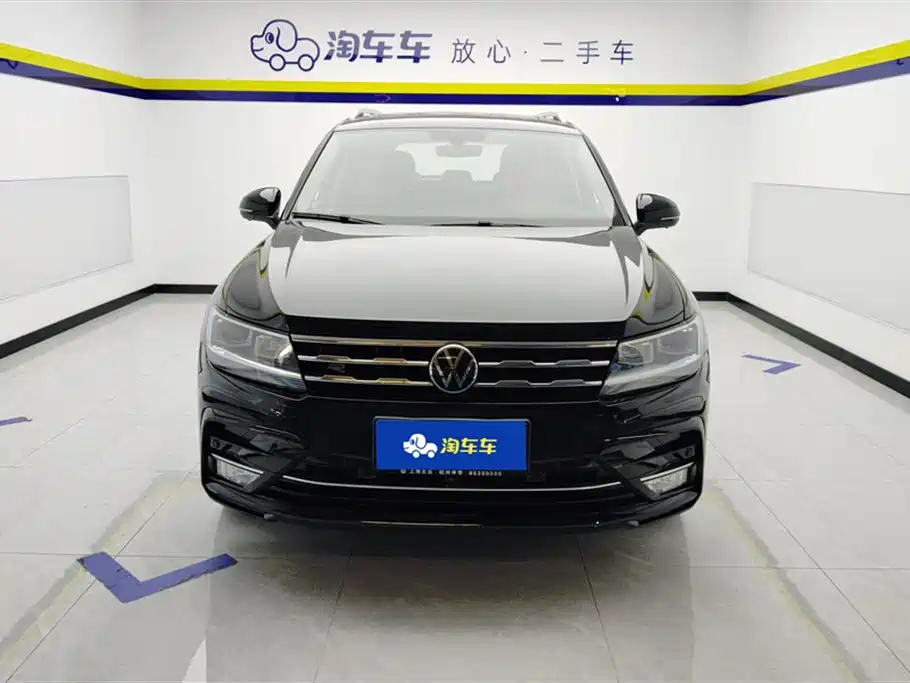 Volkswagen Tiguan L 2021 330TSI Automatic 2WD R-Line Premium фото 2