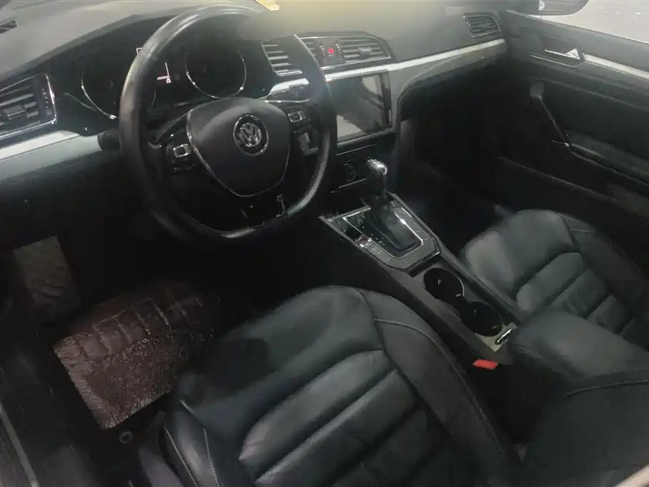 Volkswagen Lamando 2015 280TSI DSG Comfort фото 12