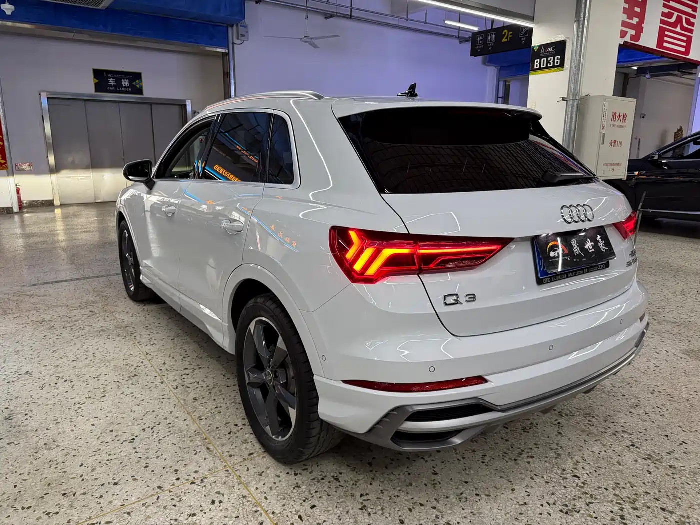 Audi Q3 2022 35 TFSI Fashion Dynamic фото 4