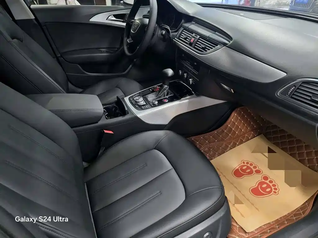 Фото 6 - Audi A6L