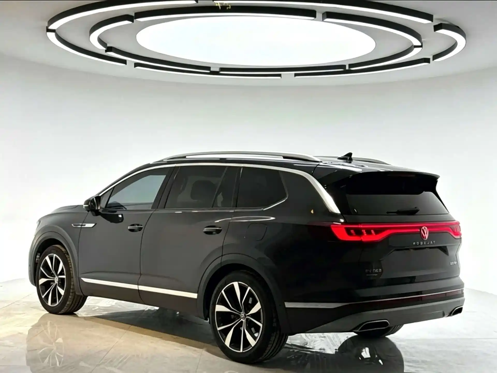 Фото 4 - Volkswagen Talagon