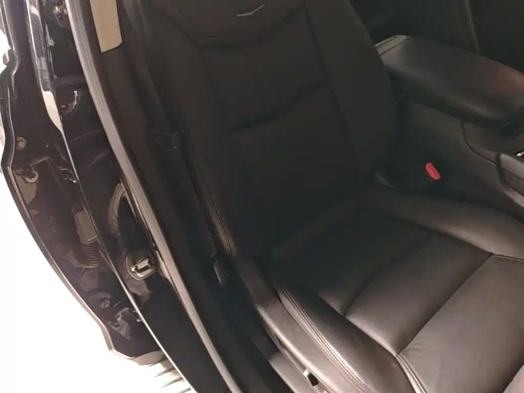 Cadillac XT5 2018 25T Luxury фото 25