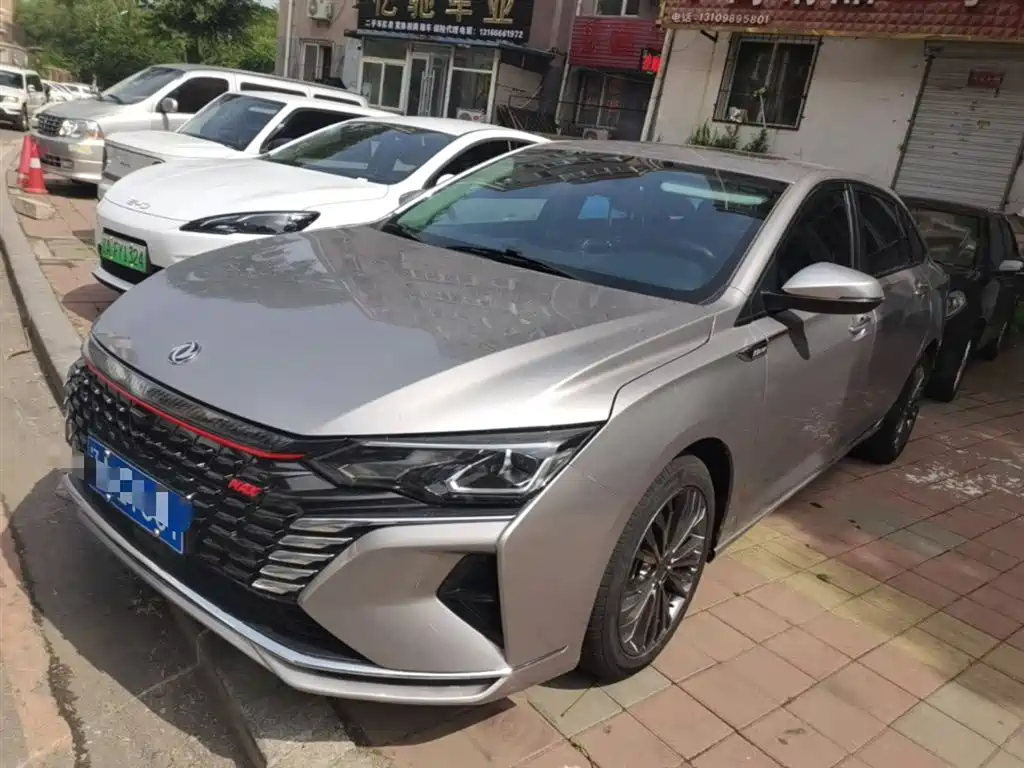 Dongfeng Aeolus Yixuan MAX 2021 1.5T Trendy Dad Edition