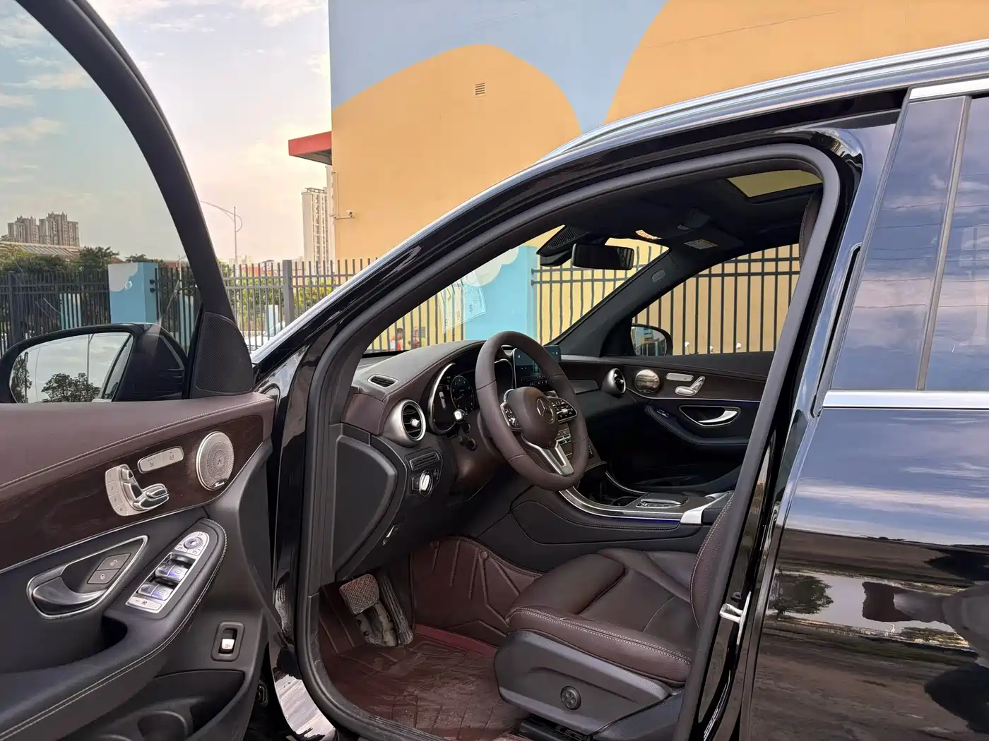 Mercedes-Benz GLC 2021 GLC 260 L 4MATIC Luxury фото 4