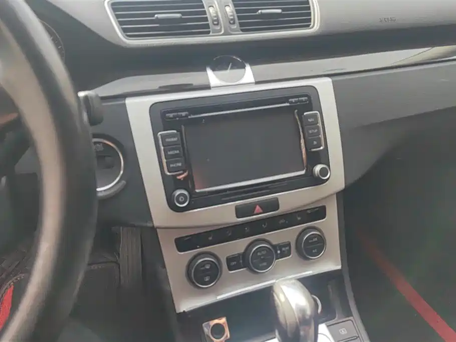 Volkswagen Magotan 2013 2.0TSI Premium фото 13