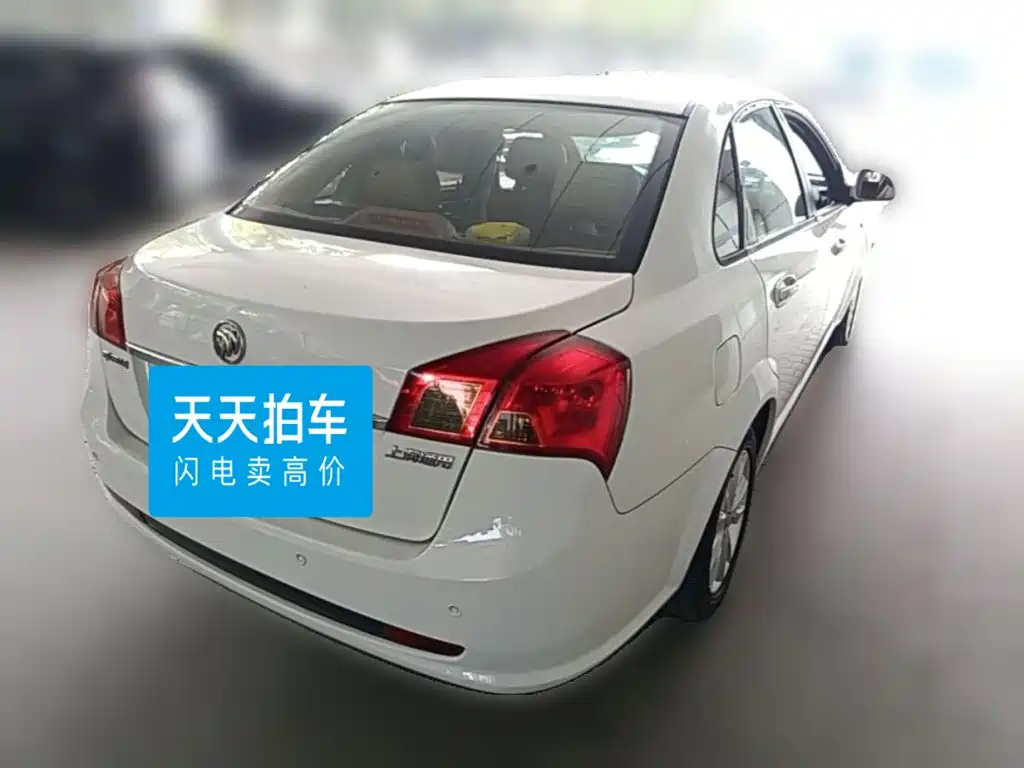 Фото 2 - Buick Excelle