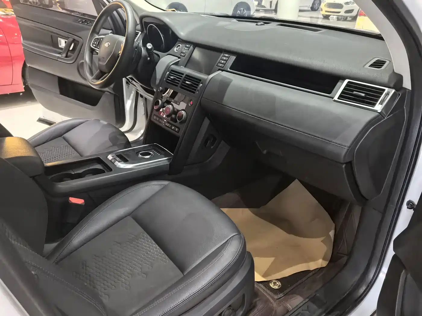 Фото 12 - Land Rover Discovery Sport