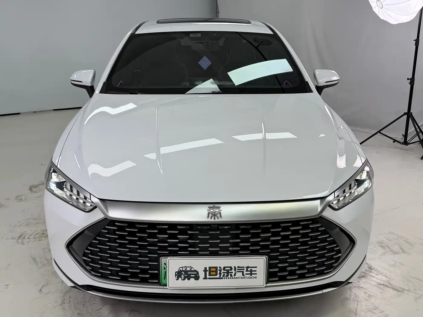 BYD Qin PLUS 2021 DM-i 55KM Flagship фото 2