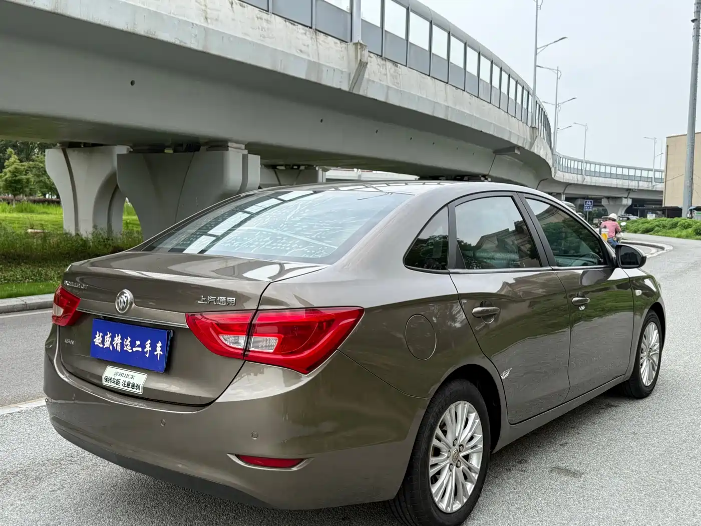 Buick Excelle 2017 15N Automatic Elite фото 6