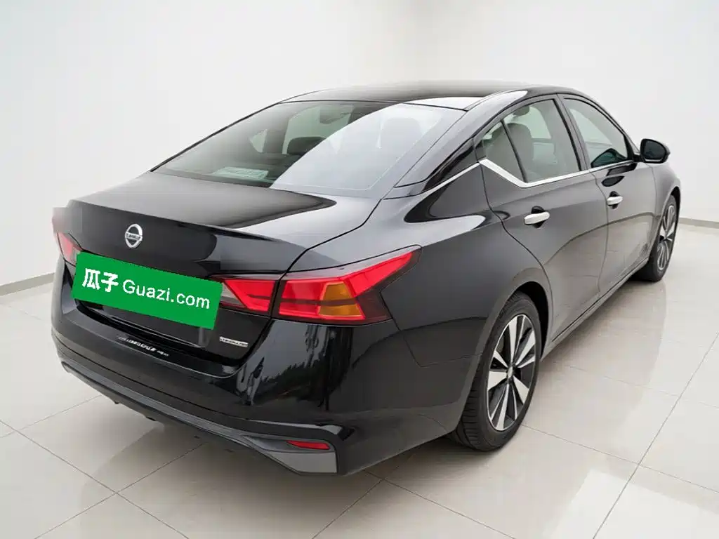 Фото 4 - Nissan Teana