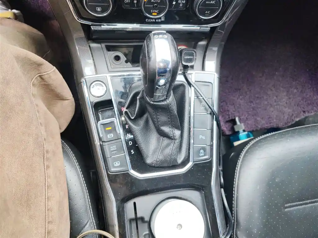 Volkswagen Passat 2016 330TSI DSG Executive Edition фото 7