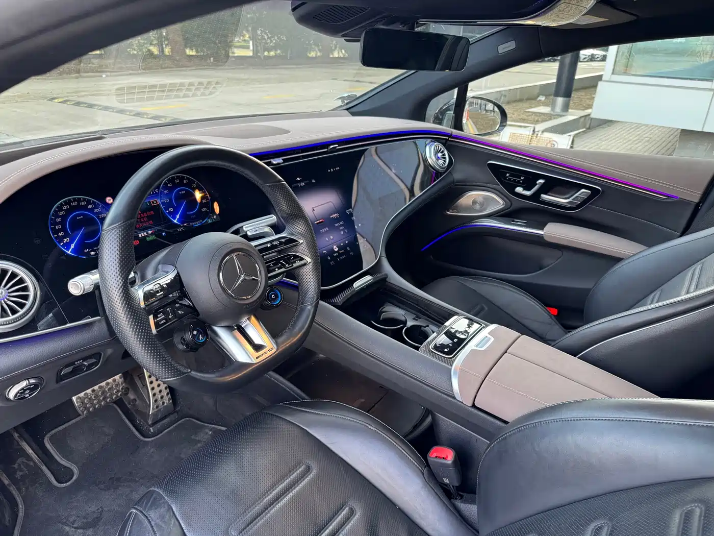 MERCEDES-BENZ EQS AMG