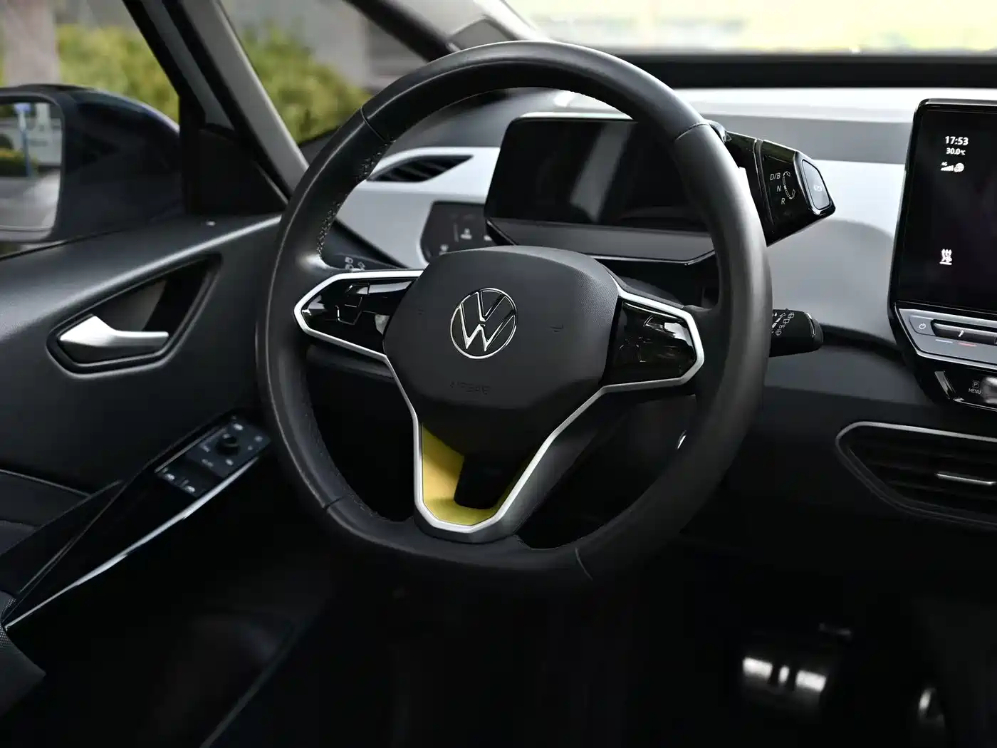 Volkswagen ID.3 2023 Pure Smart Edition фото 18