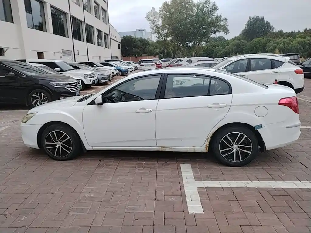Фото 4 - Besturn B50